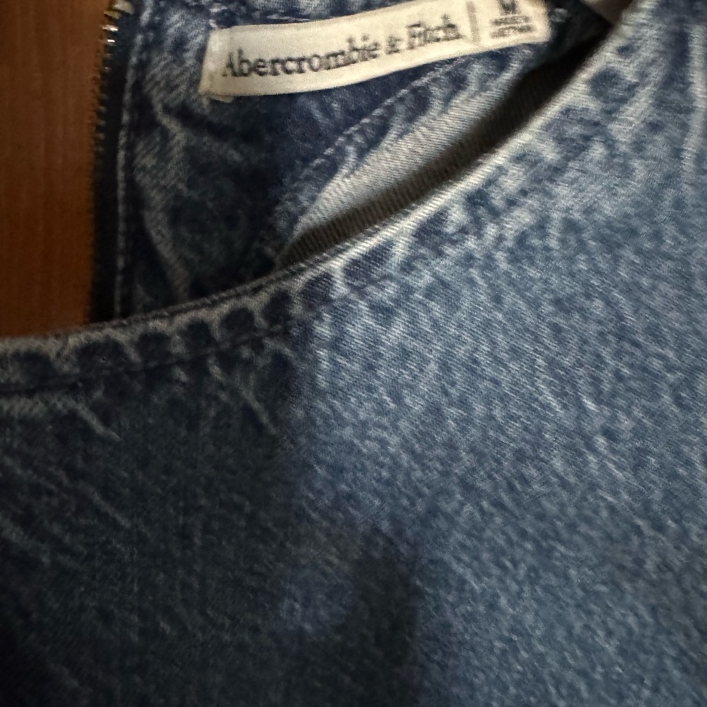 Abercrombie Light Wash Denim Mini Dress - Picture 2 of 4